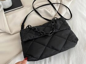 Krásná černá kabelka - 3