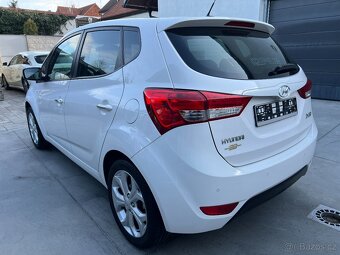 HYUNDAI ix20 1.4i 66 KW 1.MAJ.PDC VYHŘ.SED.2x KOLA 49000km - 3