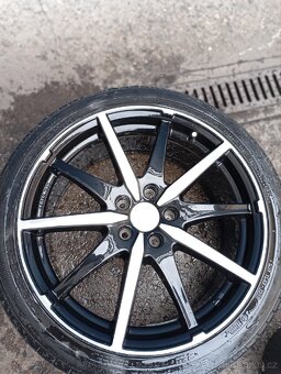 Alu kola 5x114.3 r19 + podložky Bez podložek cena 4 tis - 3