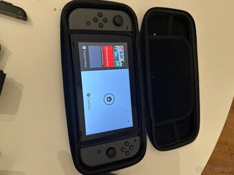 Nintendo switch + příslušenství - 3