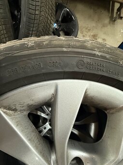 Prodám ALU kola 5x120 R17 Zimní zánovní Pneu - 3