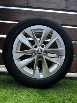 Alu kola 5x112 r17 s letnim pneu (4o) - 3