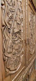 Masivna skrinkaV-200cm,Š-120cm,-hl-55cm. - 3