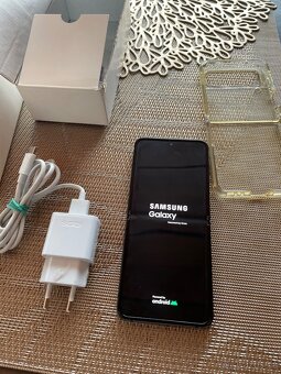 z flip 4 256 gb - 3