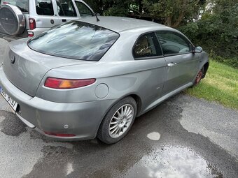 Alfa Romeo GT 1.9jtd - 3