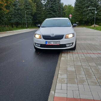 Prodám Škoda Octavia 3 1,6 TDI nové rozvody nová technická - 3