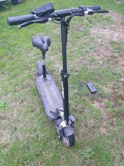 Elektrokoloběžka W-TEC Dealan 10" NA DÍLY- zamluveno - 3