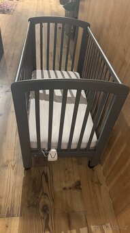 Postýlka s matrací - 3