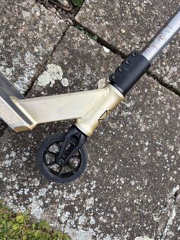 Koloběžka Native Stem - 3