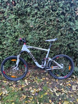 Celoodpružené kolo GIANT - 3