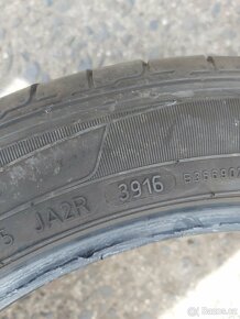 Prodám letní pneu Dunlop 215/45/16 - 3