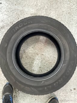 1x Hankook 215/65/15C Vantra LT - 3