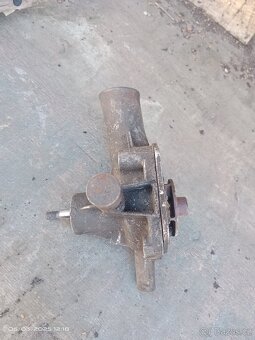 Vodní pumpa Škoda 105 120 - 3