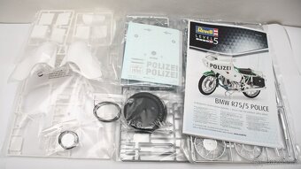 BMW R75/5 POLICE (1:8) - nové stavebnice - 3