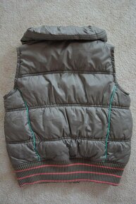 Khaki vesta vel. 116 next - 3