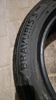 Barum Bravuris 5 215/55 R17
- 3
