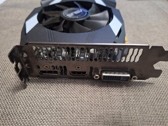 Garafická karta GeForce DUAL GTX 1050TI 4G - 3