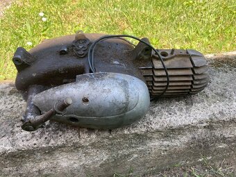 Motor Jawa 555/550 - 3