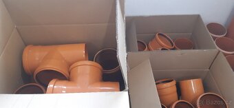 Kanalizační trubky, kolena a spojky - nové - 3