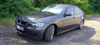 BMW e90 318d 90kw - 3