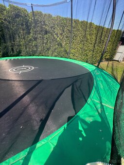 Trampolína 400cm výborný stav - 3