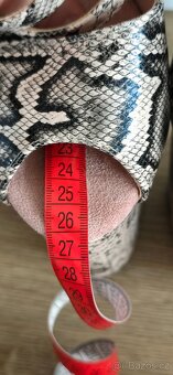 Sandalky zn.Leecabe vel.40 - 3