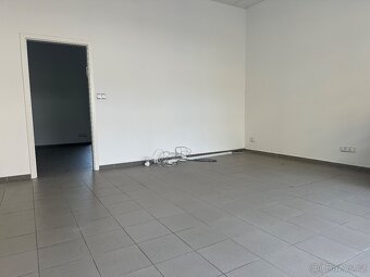 Pronájem prodejny v centru Vlašimi, 60m2 - 3