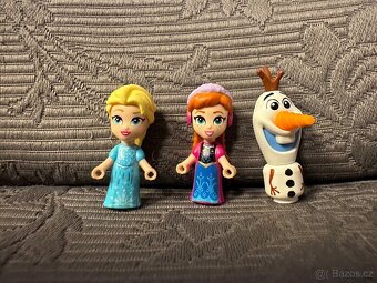 LEGO Disney Princess 43218 kouzelný kolotoč Anny a Elsy - 3