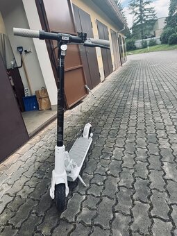 Elektrická koloběžka Lenovo M2 - 3