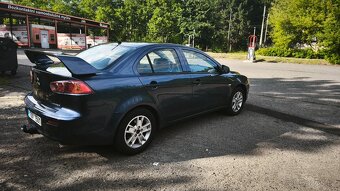 Mitsubishi lancer - 3