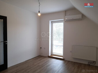 Pronájem bytu 3+1 v rodinném domě, 98 m², Poličná - 3