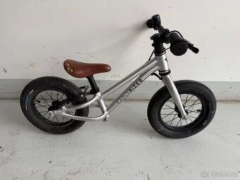 Odrážedlo Early Rider Charger 12 (se zadní brzdou) - 3