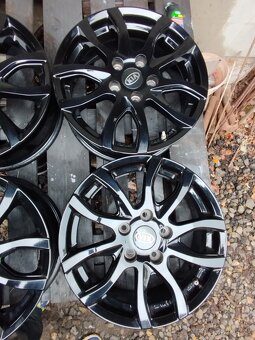 ALU KIA 5x114,3 R16 ET-50 6, 5J střed 67mm - 3