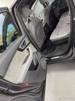 Audi Q7 e-tron 3.0 diesel + elektrika.  DPH - 3