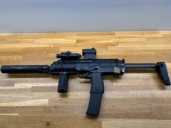 Prodám GBB MP7A1 Navy Gen 2 Umarex/VFC - 3