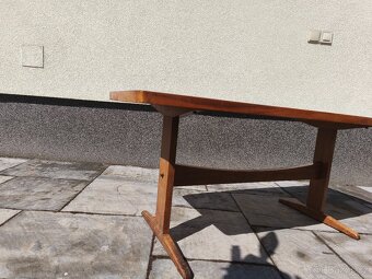 Dřevěný TV stolek - 3