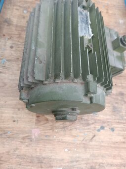 Elektromotor dahlanderův 1,8 /2,5kw 2. rychlostní - 3