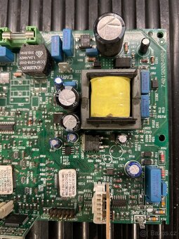 Základní deska Ariston - 3