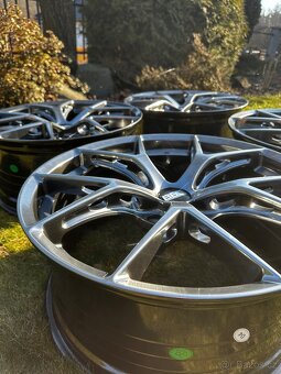 Stříbrné kola 19” BBS styl - 3