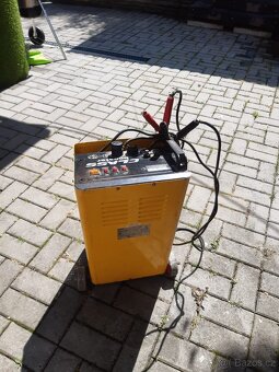 DECA Class Booster 400E, 12/24V nabíječka a startovací vozík - 3