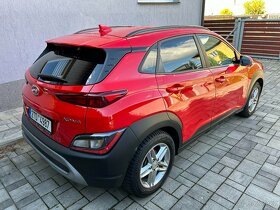 Hyundai Kona 1,0 T-GDI 88kW Comf ČR 1.MAJ 2022 15 tis km - 3