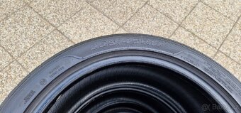 Pneu 225x45x17 - 3
