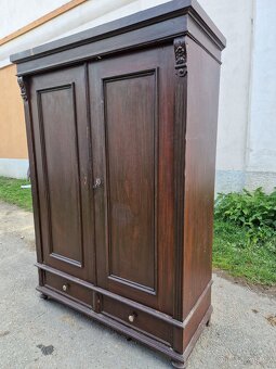 Stará skříň - 3