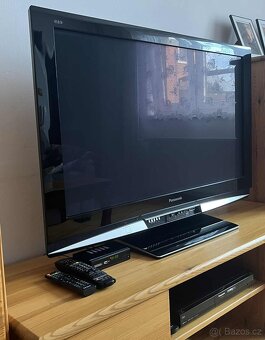 TV Panasonic TH-42PZ80E + Panasonic DMR - EX 768 - 3