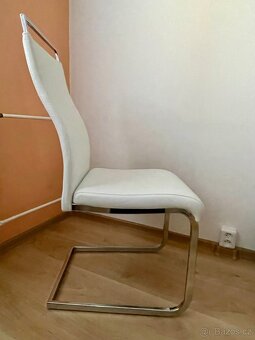 židle, imitace kůže, smetanové barvy, kombinace s chromem - 3