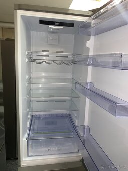 Lednice BEKO RCNA406E41LZXP - 3