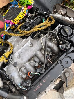 Prodám motor peugeot 607,807,407,atd.. 2.2 hdi 98 kw - 3