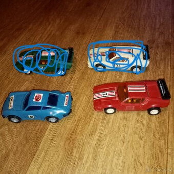 Prodám stará československá autíčka KDN,IGRA na setrvačník - 3