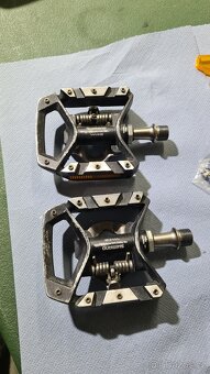 Pedály jednostranné nášlapné Shimano XT PD-T8000 - 3