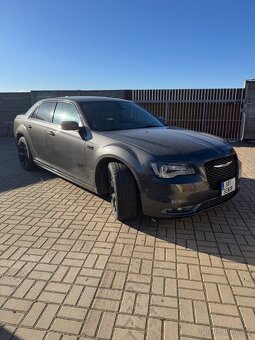 Chrysler 300S 5.7 Hemi V8 2017 - 3